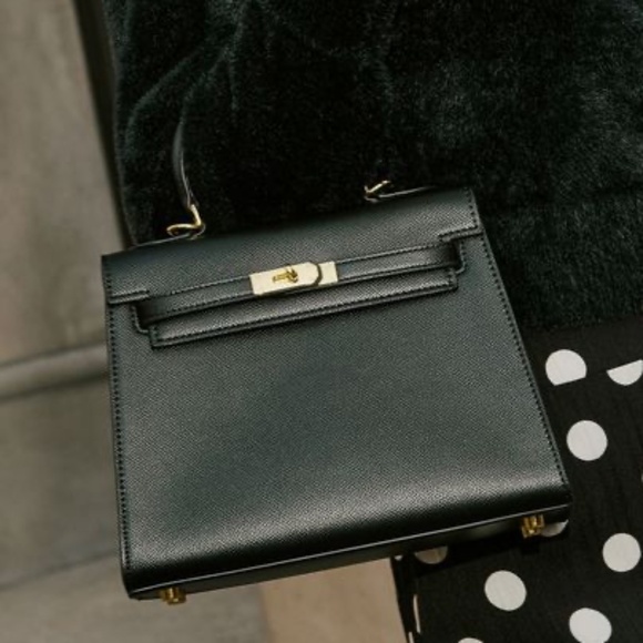 Handbags - Tracey Large Structured Top Handle Bag